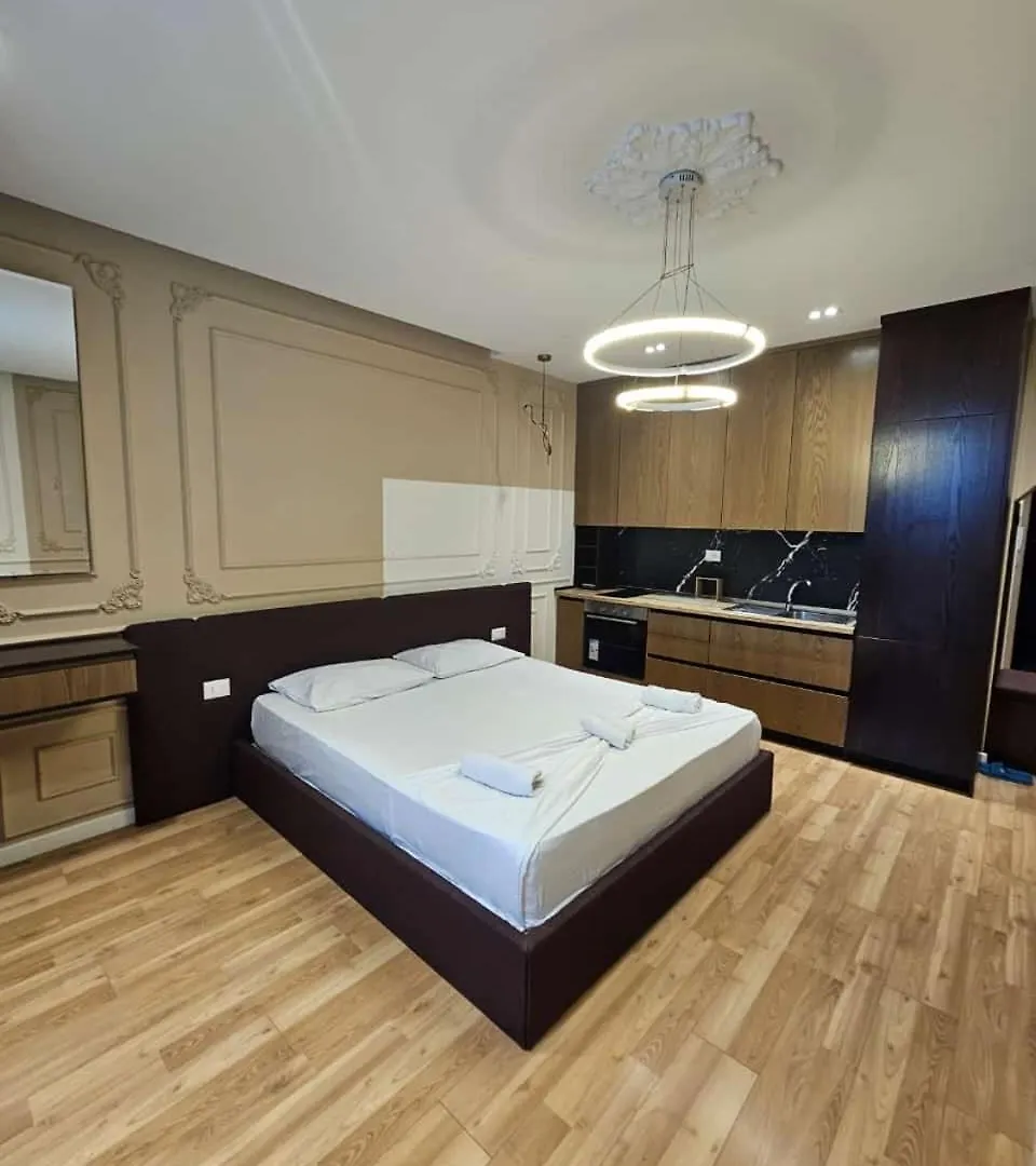 Square 21 Apartment ティラナ